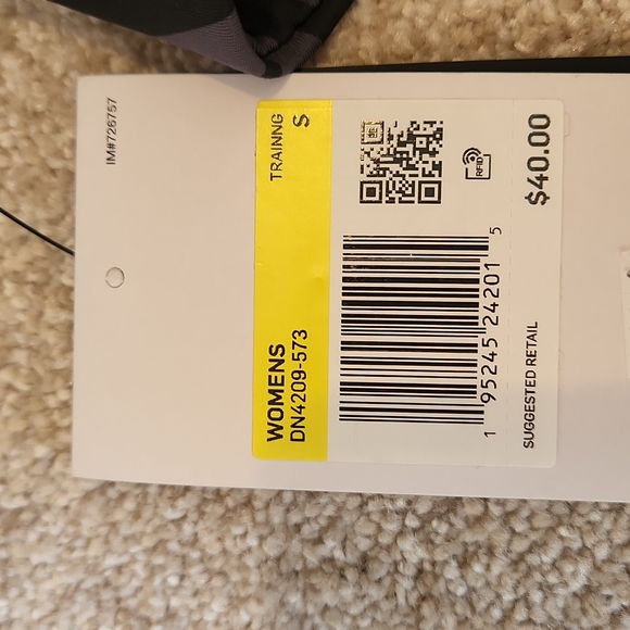 NWT Nike workout bra - Picture 3 of 6